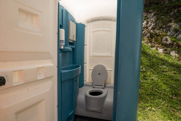 Portable Toilet Options We Offer in Poplar Bluff, MO