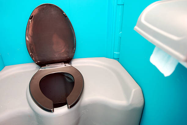 Best Portable restroom trailer rental  in Poplar Bluff, MO
